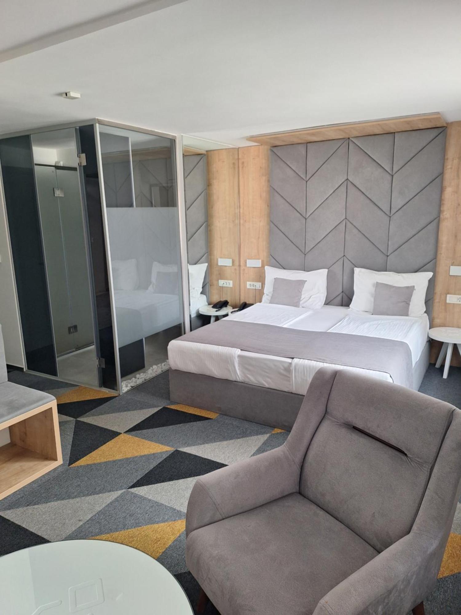 Hotel Boutique Bristol Sarajevo Extérieur photo