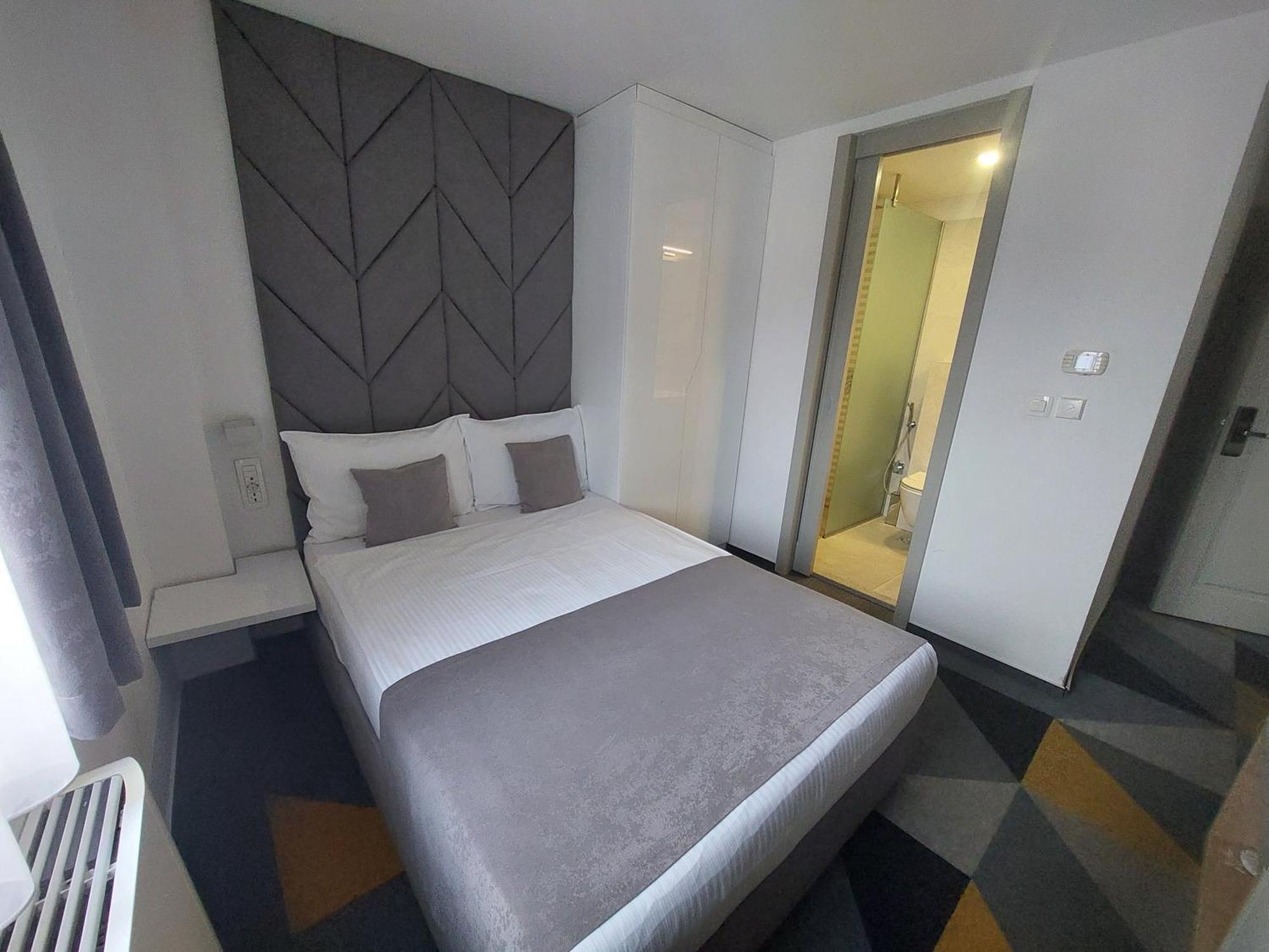 Hotel Boutique Bristol Sarajevo Extérieur photo