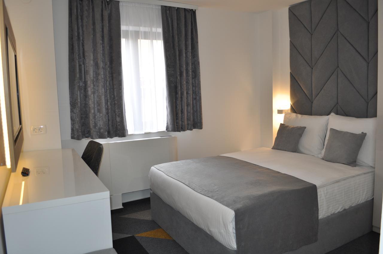 Hotel Boutique Bristol Sarajevo Extérieur photo